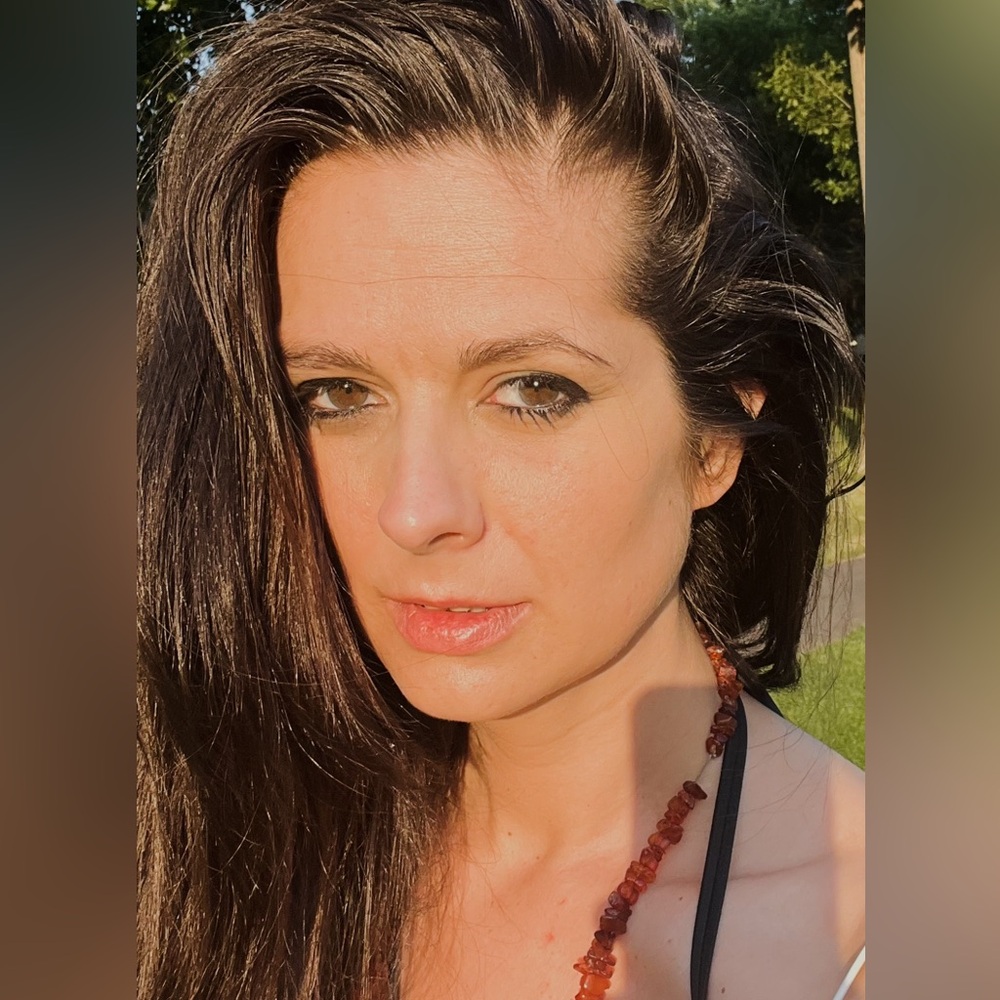 Meet your Posher, Sylvia